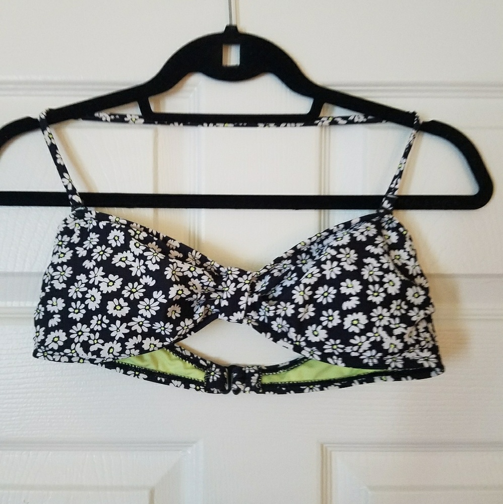 Forever 21 Daisy Bikini Top
